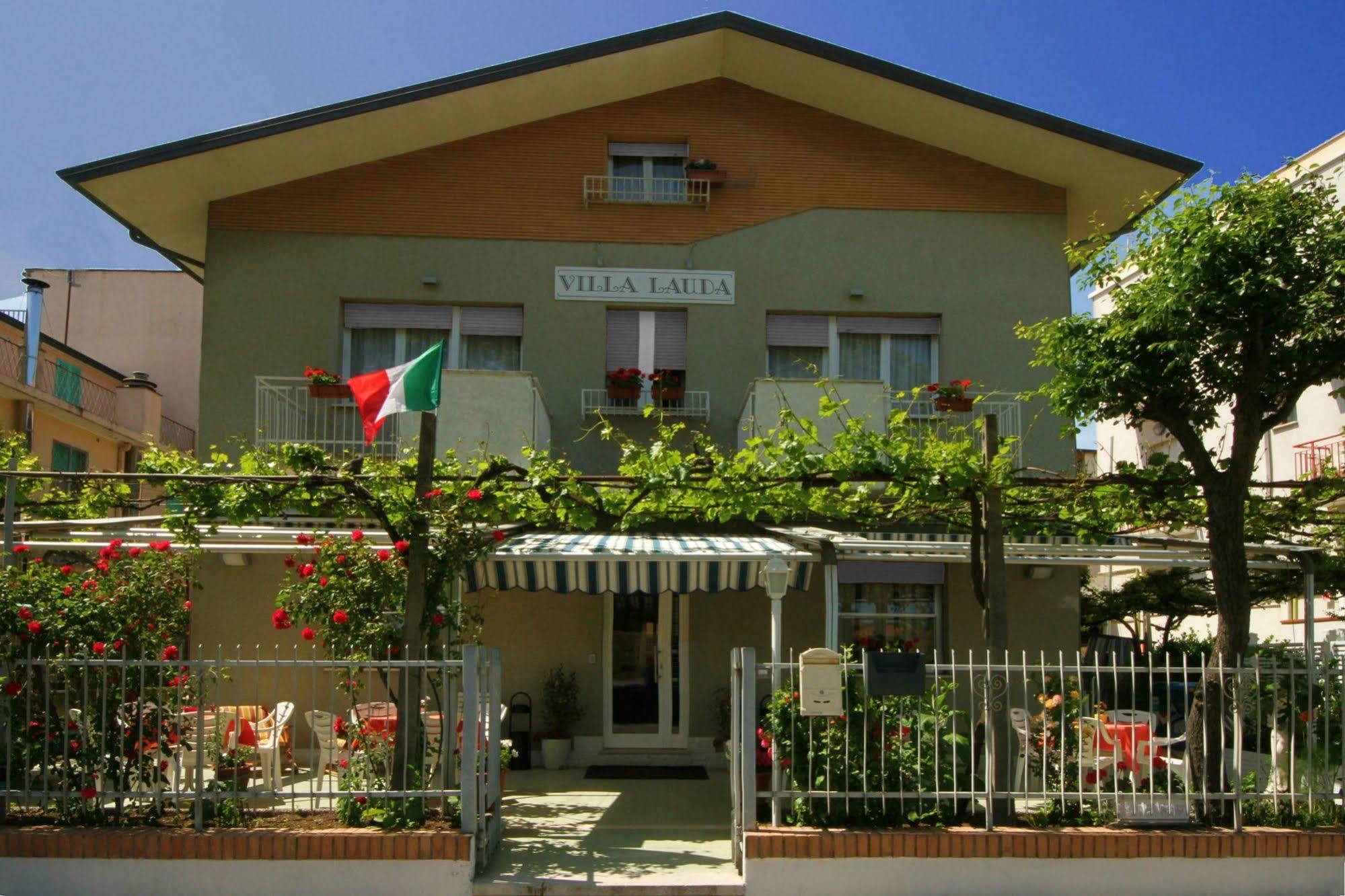 ريميني Villa Lauda B&B المظهر الخارجي الصورة